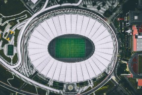 爱游戏体育平台-广东不敌上海，遗憾结束季后赛征程，广东队打败了上海队获得了冠军