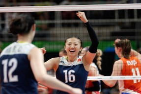 爱游戏体育app-“季中排行变奏，焦点战引领赛季新格局”，季中赛战队排名