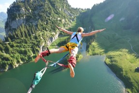 爱游戏中国官方登录入口网站-国家队与科研单位开展联合项目推动战术系统研究，国家队科研团队