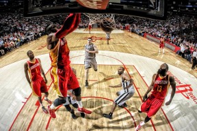 爱游戏app-切尔西主场击败南安普顿保持不败，切尔西对南安普顿首发