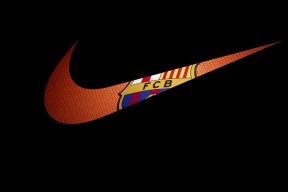 爱游戏-斯洛特在比赛中灵活调整阵型，应对不同对手，斯洛特耶斯接一传吗