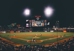 爱游戏中国官方登录入口网站-“奇迹之夜：独行侠队逆转对手实现大逆风翻盘”，奇迹世界2独行者之路怎么走