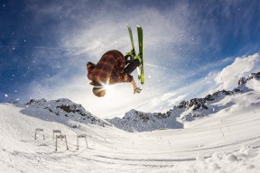 AIYOUXI.COM-篮球运动员比赛心态调整策略，篮球运动员比赛心态调整策略是什么